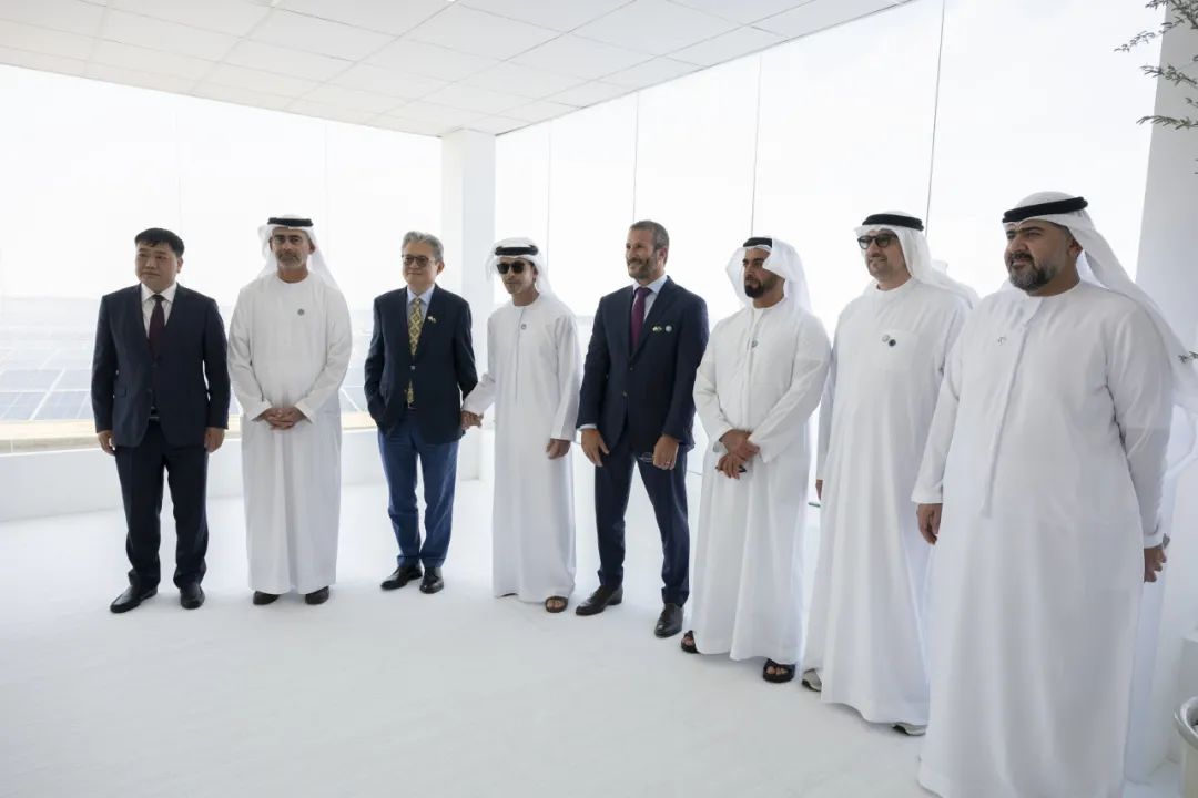 乐天堂fun88集团再出圈！阿布扎比2GWAlDhafra光伏电站项目举行揭幕庆典仪式